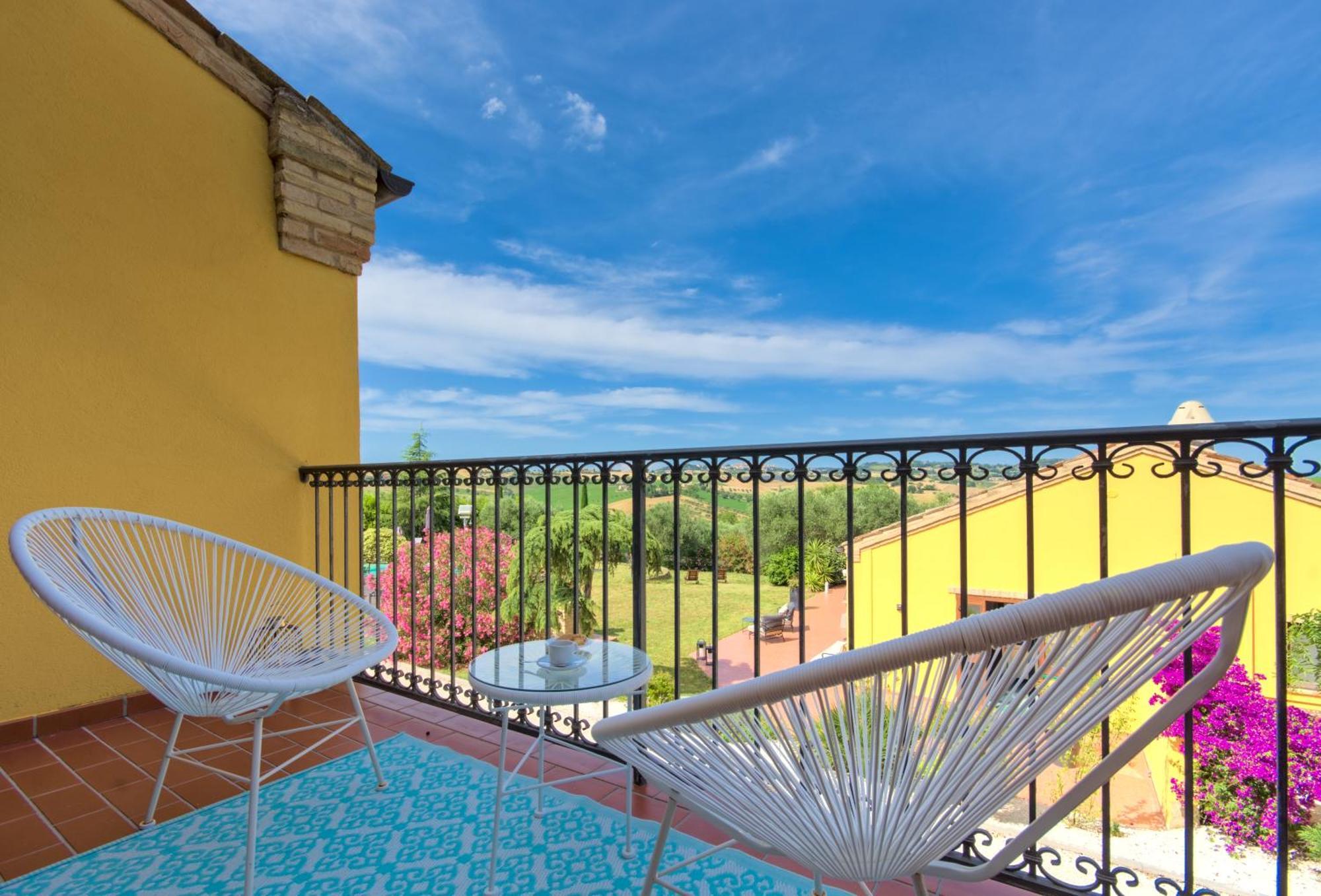 Morrovalle Villa Morro Suites المظهر الخارجي الصورة