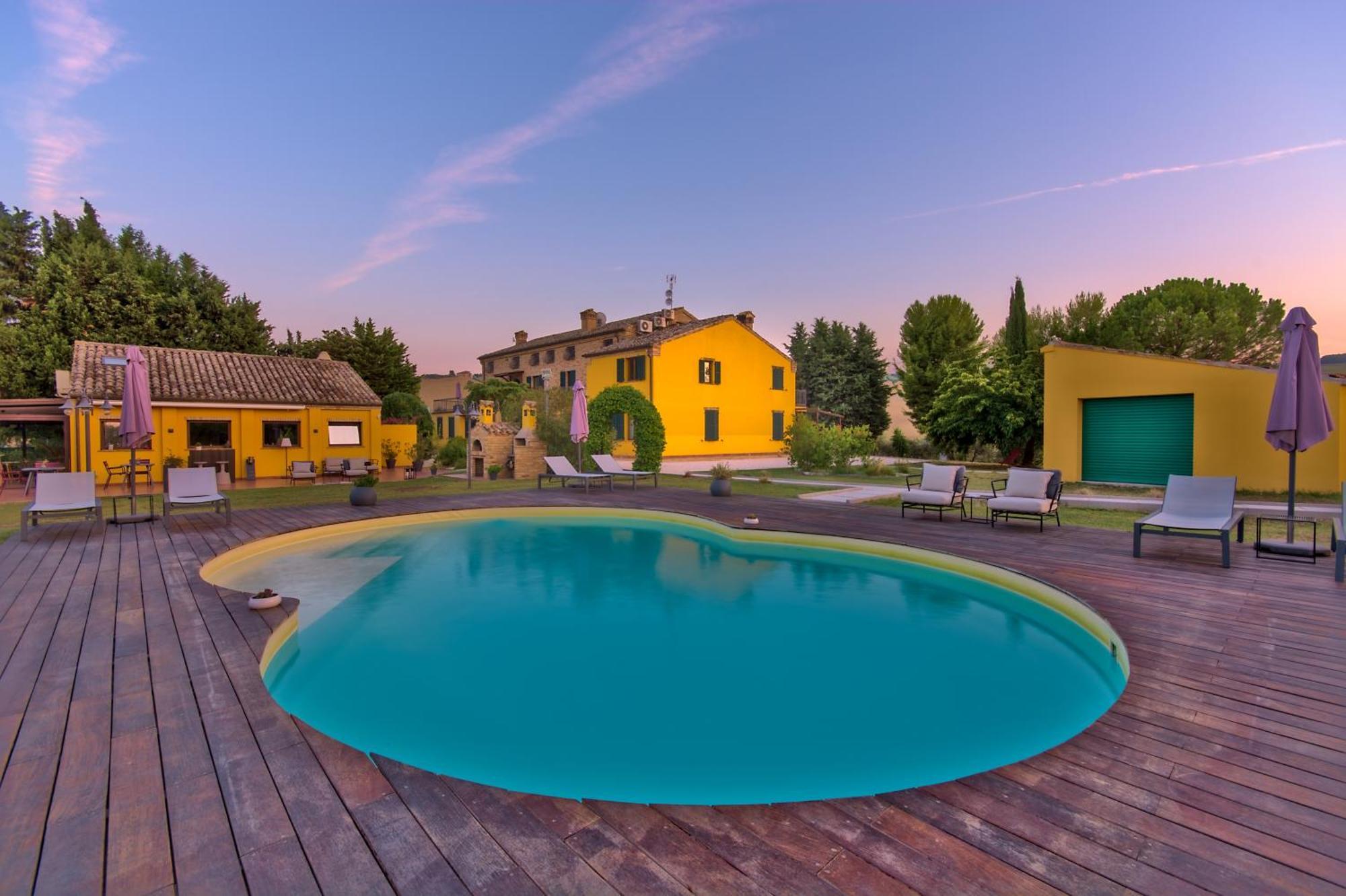 Morrovalle Villa Morro Suites المظهر الخارجي الصورة